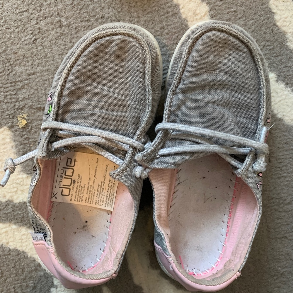 Little girls hey dudes